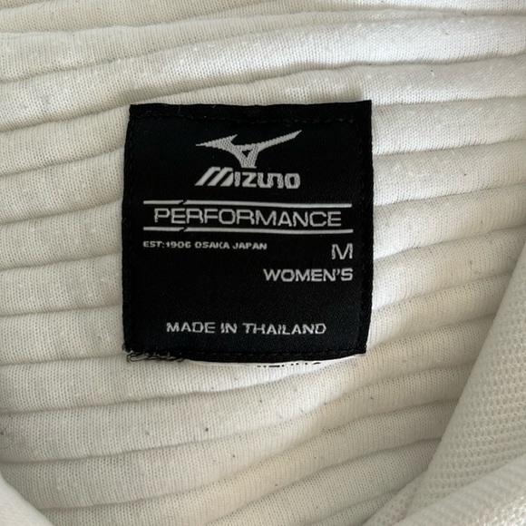 Mizuno white softball pants - women’s M - Picture 3 of 3